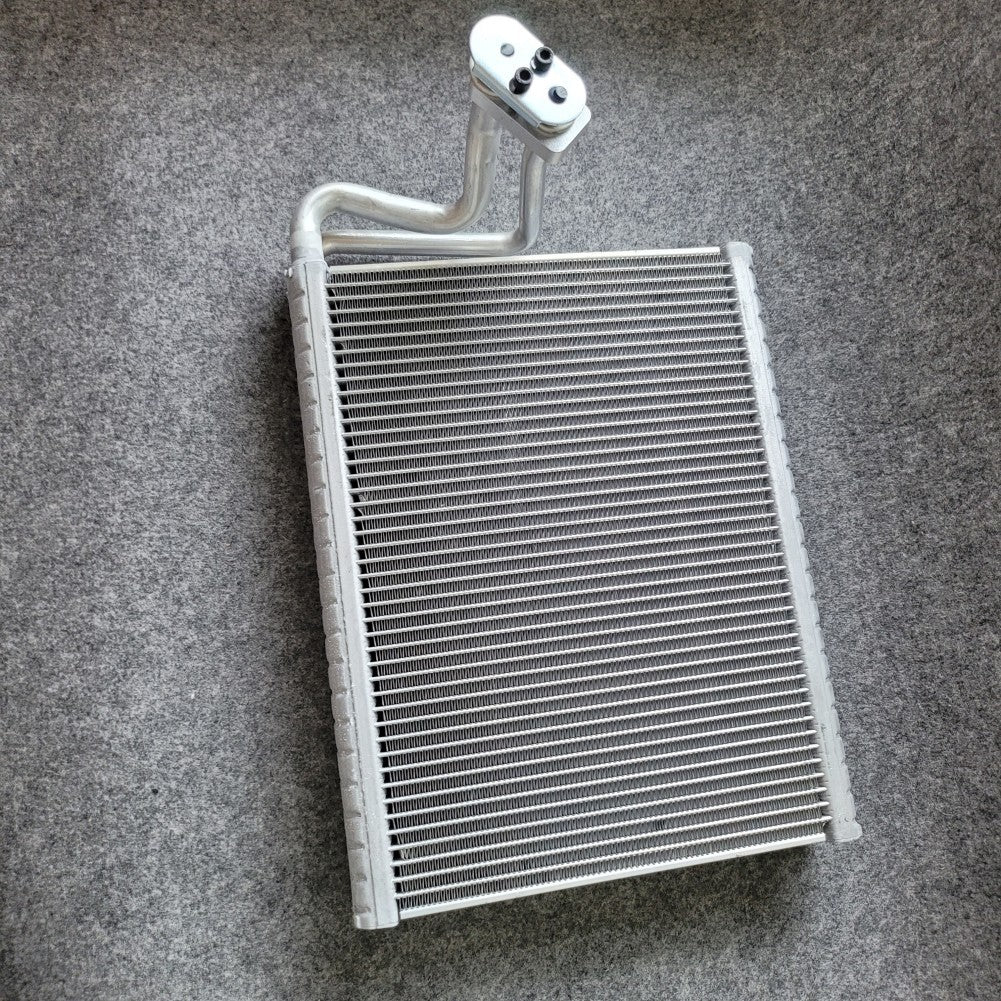 The front-cooled evaporator is suitable for Mercedes - for Maybach S600 2016-2017.