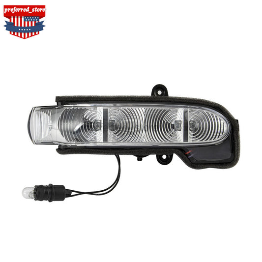 Right turn signal light applicable to E550 E350 2007 2008-09 2038201421- v
