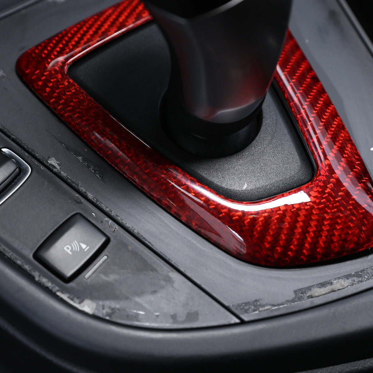 Red dry carbon fiber gear shift cover suitable for BMW F20, F30, F22, F32, X3, X4.