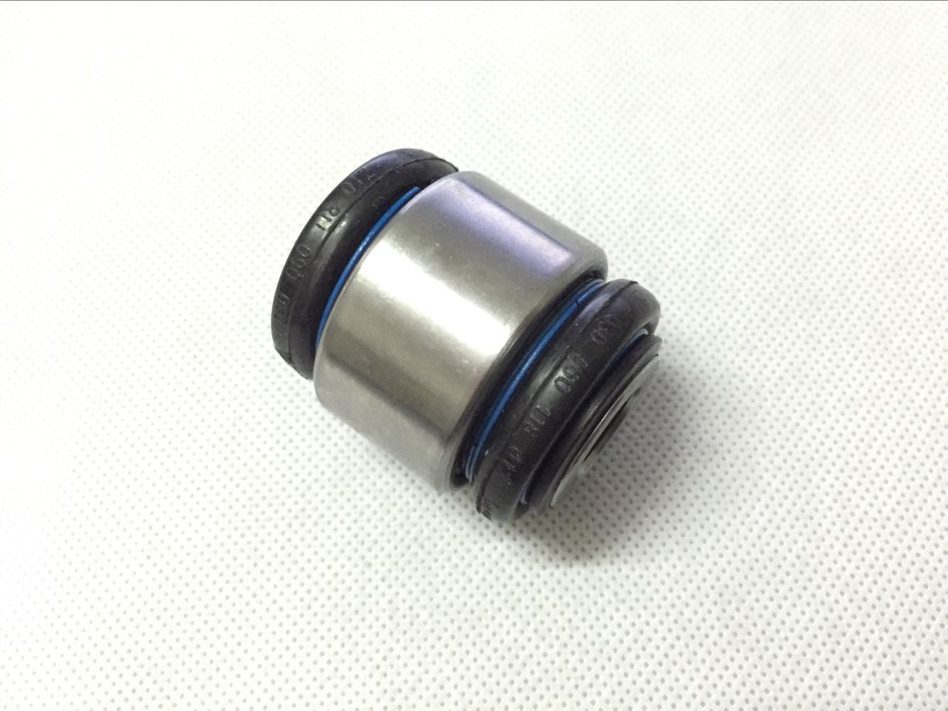 Rear lower outer control arm bushing suitable for W201 W202 W210 W140 W220- n