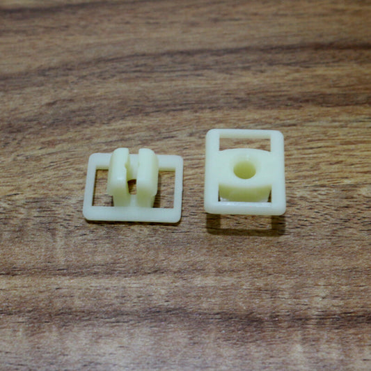 30-piece door panel mounting clips and fasteners suitable for Fiat 14188282