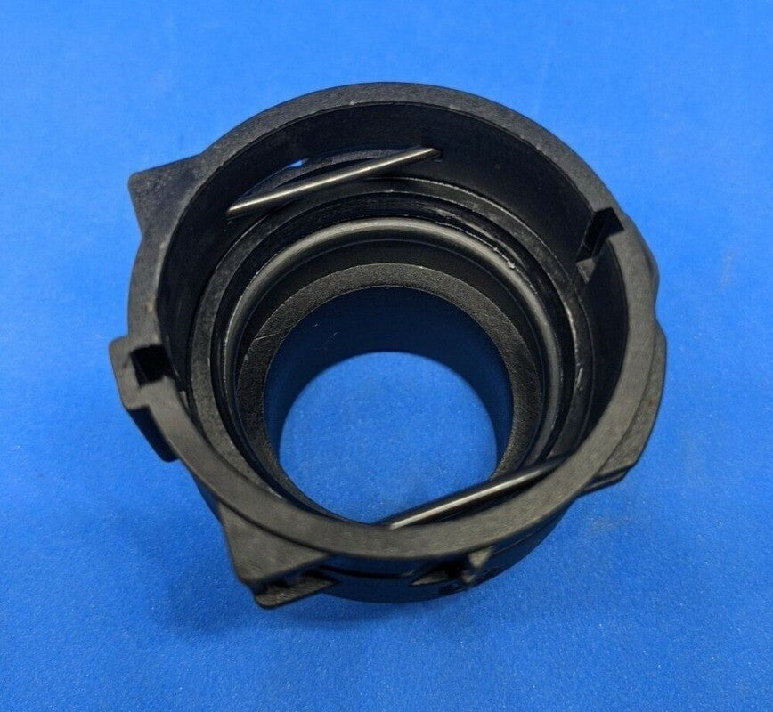 Coolant flange coupling is suitable for Audi for A4 S4 for A5 S5 Q7 for A8 S8 for A6 S6 A7 3.0 3.2 4.2 2.0 Q