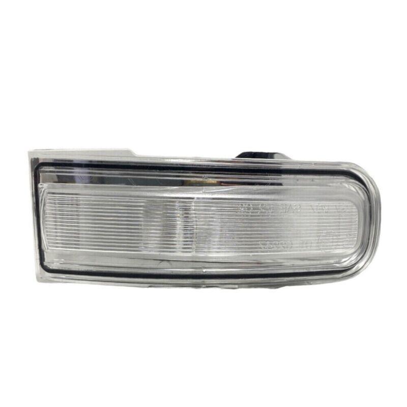 Side mirror turn signals are applicable to the 2015-2023 for Jeep Renegade right passenger side.