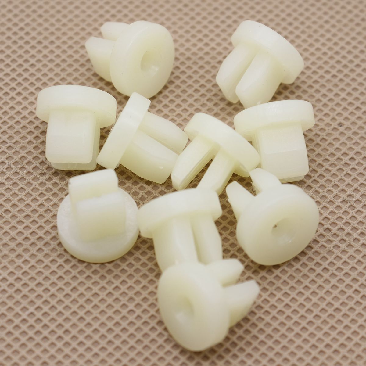 10Pcs White Nylon License Plate Nut For GM 3783006