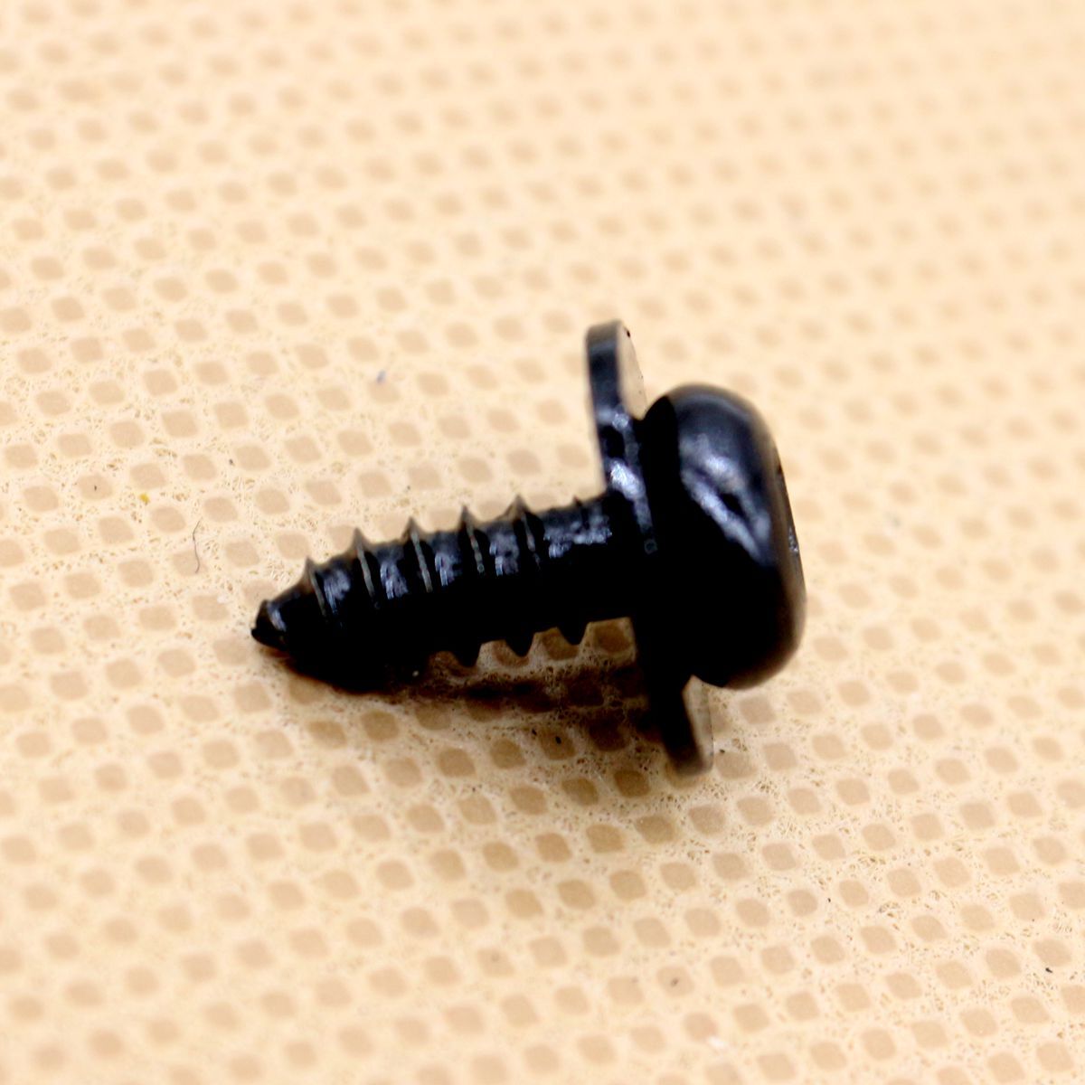New 15Pcs Hexagon Socket Oval Head Bolt Tapping Screw for VW N91158001
