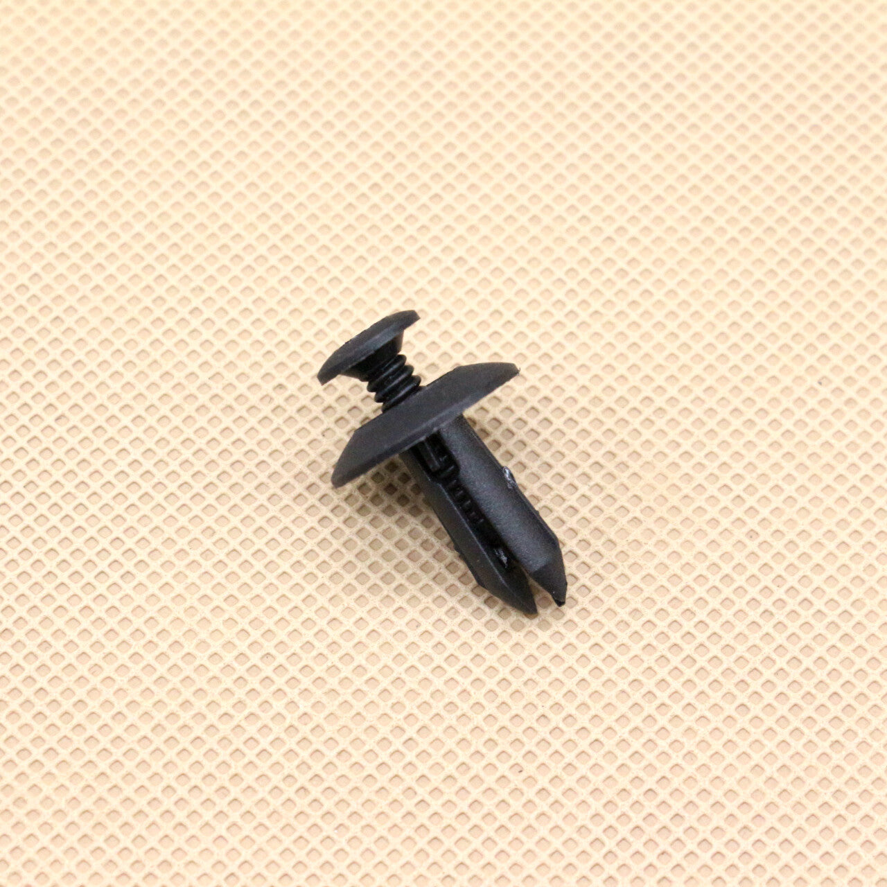 10 Fastener Clips for Dodge for Ram  for ford  Front Airbag Splash Protector Fixtures