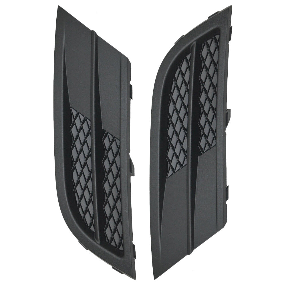 A pair of fog light protection covers for the left and right grilles, suitable for 2015 and 2016 for Volkswagen for Jetta MK6.