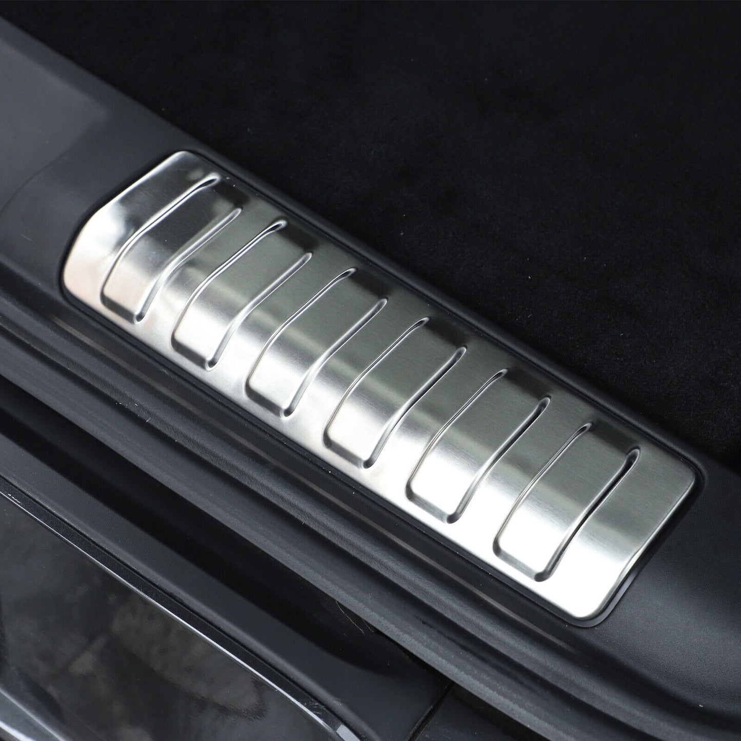 Stainless Silver Inner Rear Bumper Protector Trim for Range Rover Sport 2023-24 n