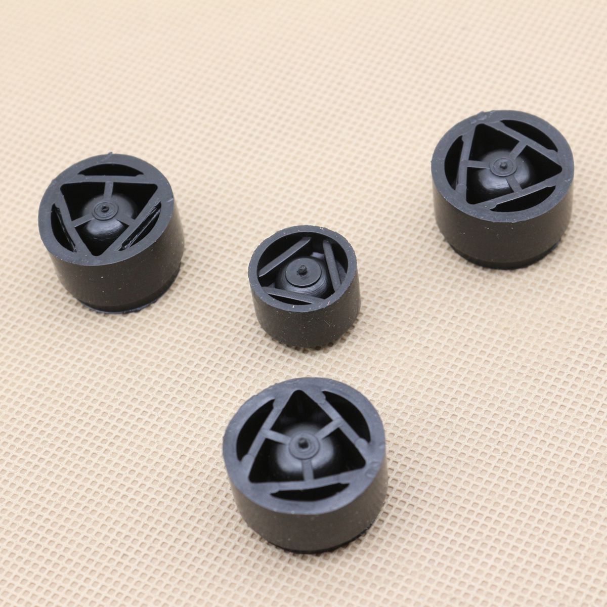 4-piece engine hood mounting rubber cable rings 06J103226A 07C103226B suitable for Audi , for Volkswagen , and for Skoda .