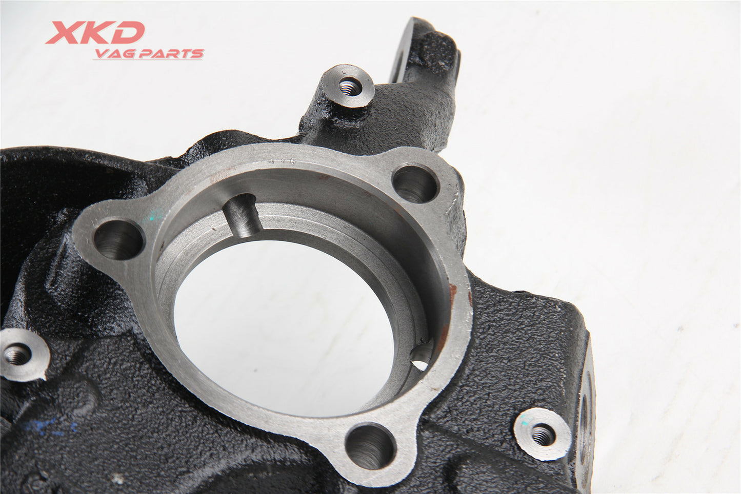 Front Left Wheel Bearing Housing Fit for VW for Golf Caddy for SKODA Octavia 1.6L