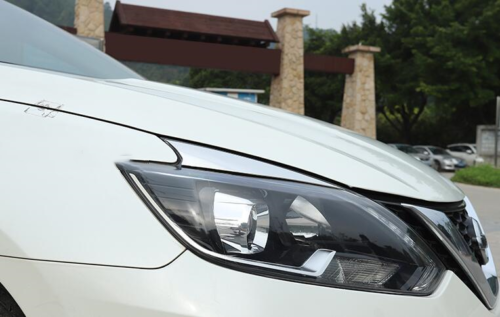 Chrome Front Eyebrow headlight Eyelid Cover Trims for Nissan Sentra 2016-2019