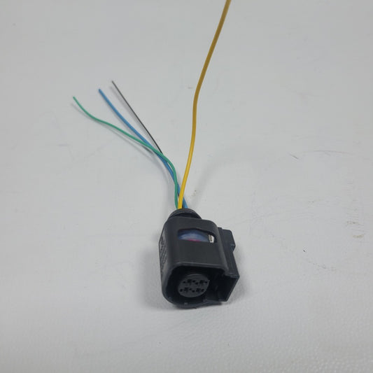Connector for VW for Audi for Porsche Plug Housing 3 Wire Pigtail #4H0973712 Q
