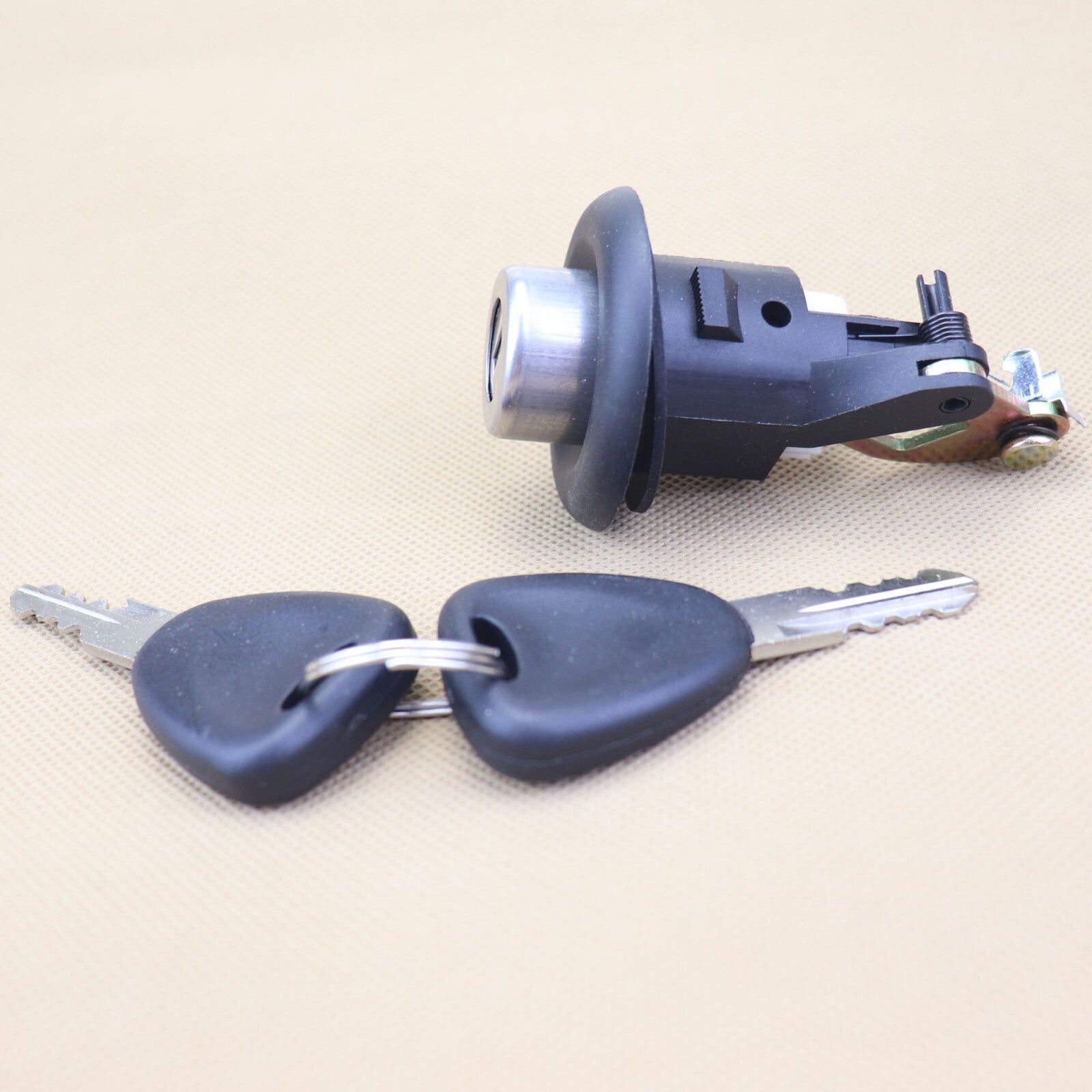 Suitable for DACIA LOGAN SANDERO for RENAULT TRUNK lock with 2 keys 6001550621