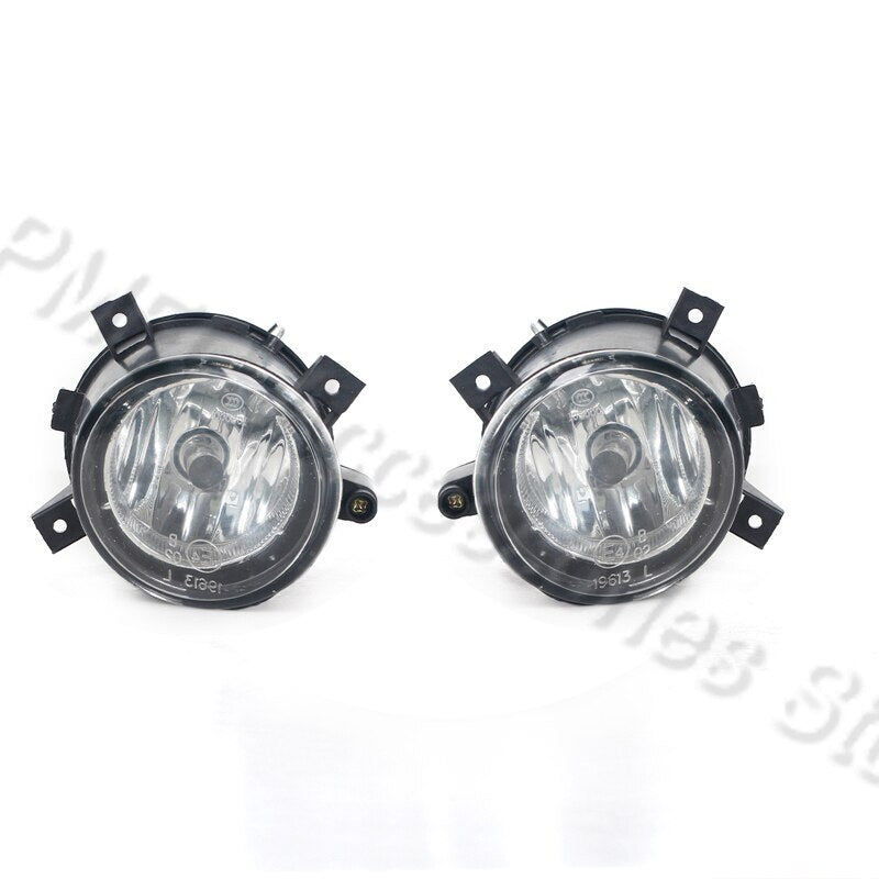 A pair of front bumper fog lights/signal lights are suitable for Chery Tiggo5 3 5X 3X 7 2014-2018.