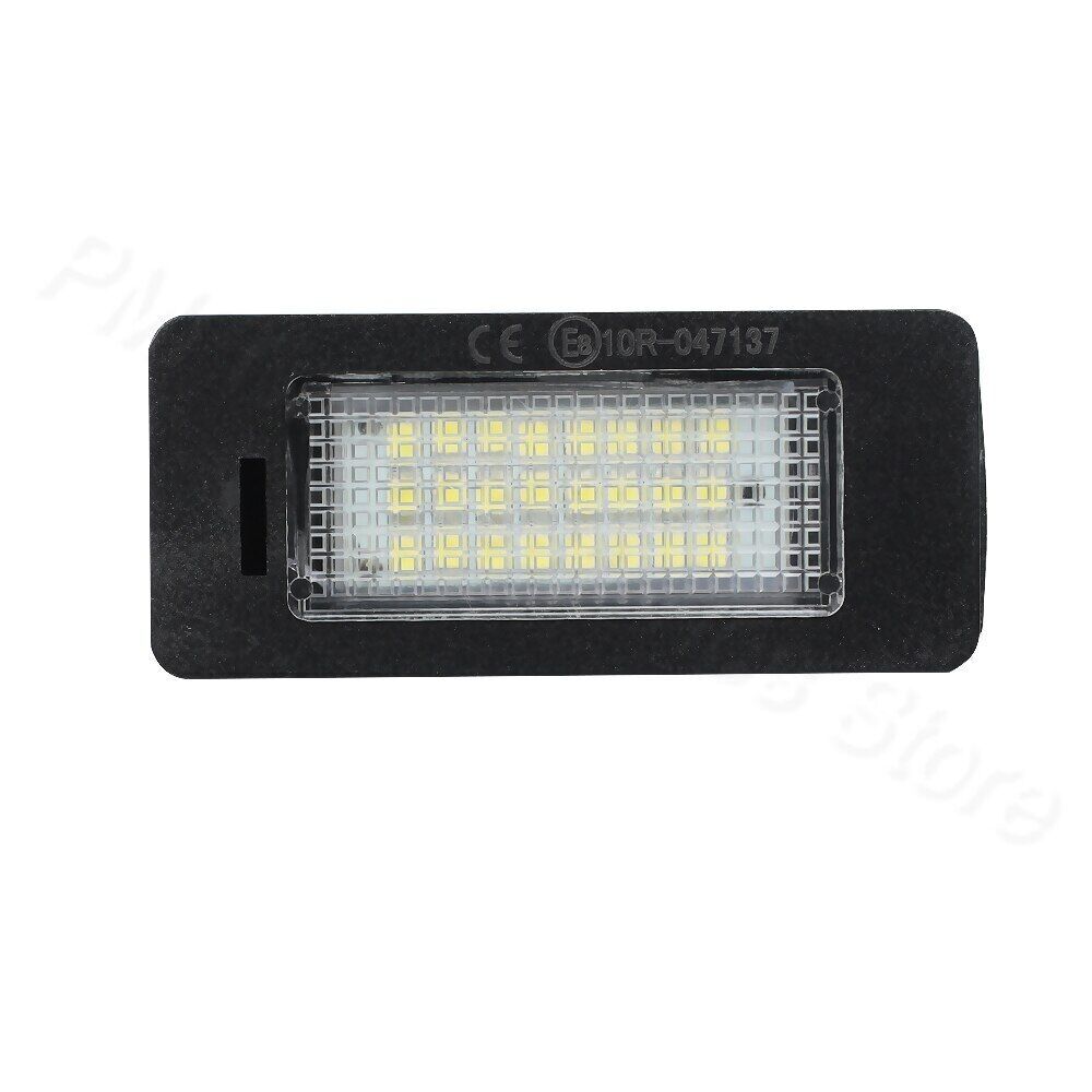 A pair of license plate lights suitable for BMW E39, M5, E70, E71, X5, X6; also suitable for BMW E60 number.