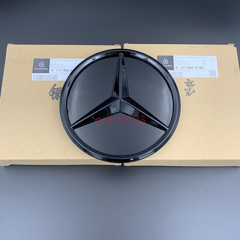 Sleek black front grille with star emblem for Mercedes-Benz C-Class 2019-2020