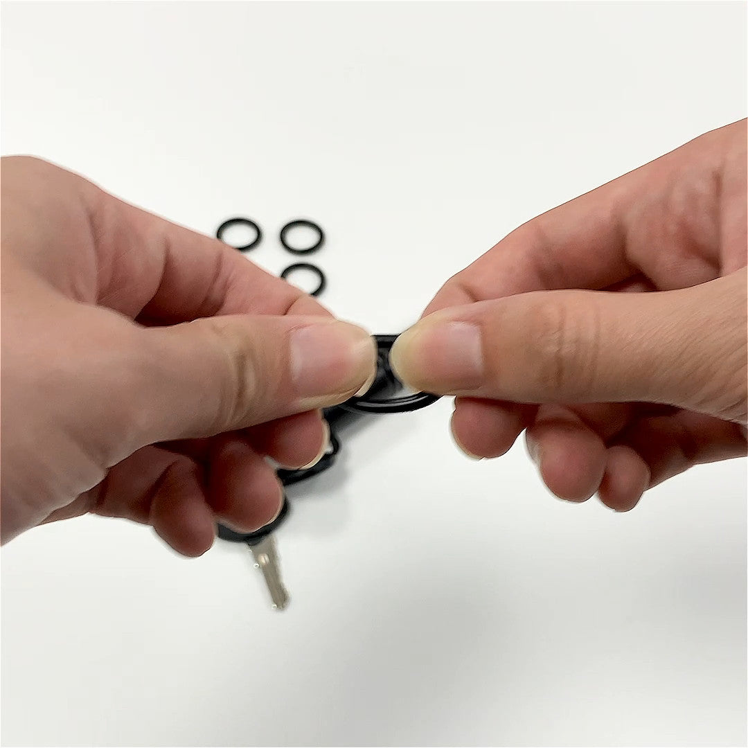 5/8 Trailer Hitch Locking Barbell-Style Lock Pin Anti-rattle 2 Receiver Black Q