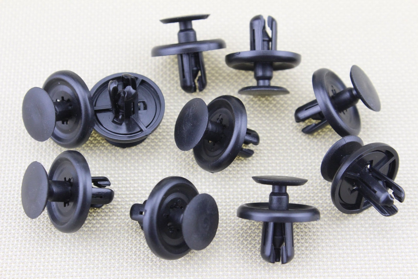 100 Pcs Engine Under Cover Push Type Retainer Clips for Toyota for Lexus 90467-07201