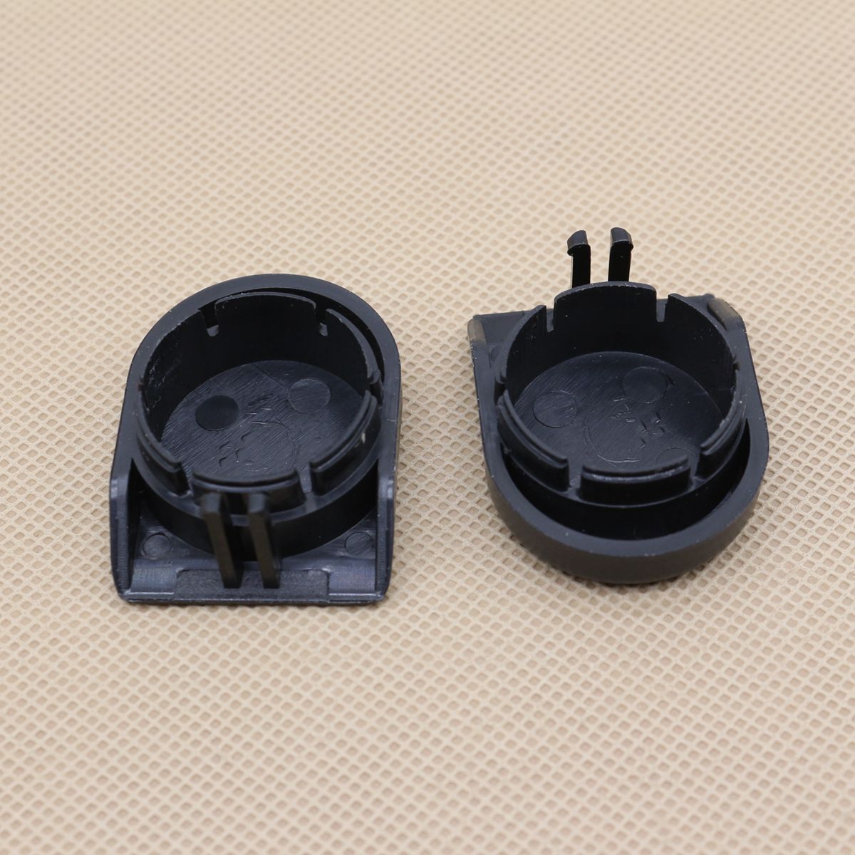 2-Piece Front Windshield Wiper Arm Nut Cap LR033027 for Range Rover Discovery Sport