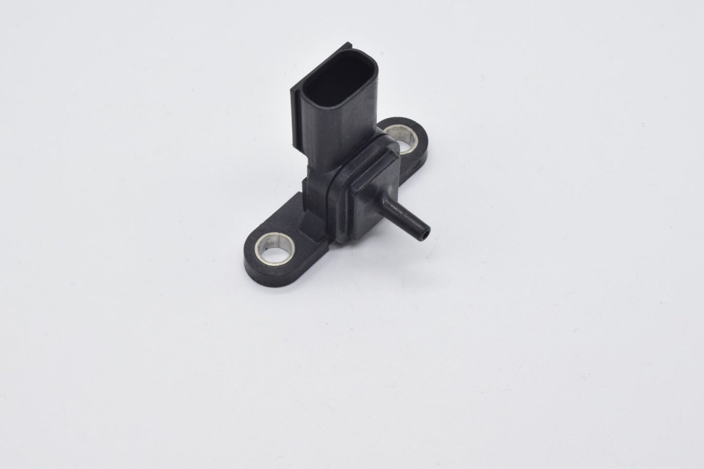 new equipment manufacturer ( ) 89421-33010 MAP vacuum pressure sensor for Corolla and for Lexus . n