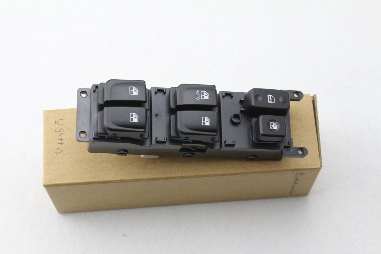 Driver's Side Power Window Switch 93570-3K000 Suitable for Hyundai Sonata 06-08