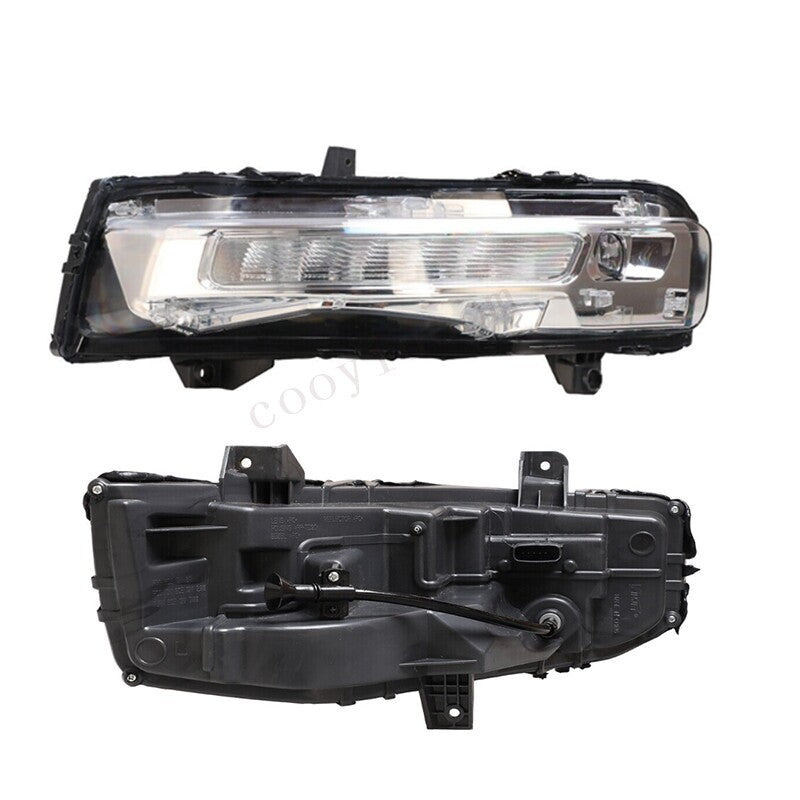 A pair of LED fog lights (DRL) with turn signals for 2018-2020-2021-2022 for Ford Mustangs.