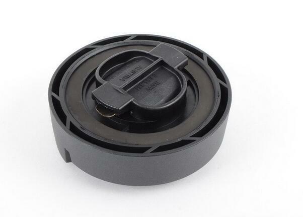 E60 E65 E66 E87 E90 F01 F02 F03 F04 F12 F13 G12 G30 Oil Filler Cap - n