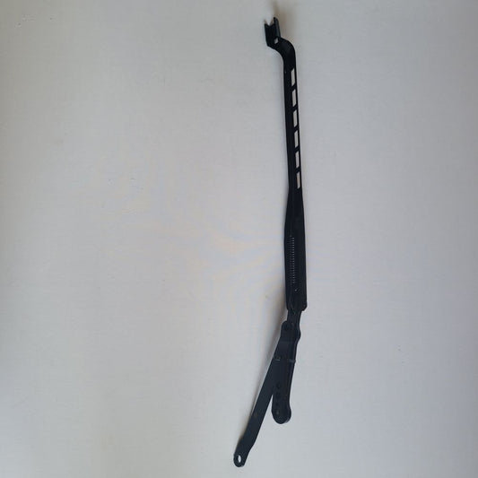 Windshield wiper arms are compatible with for Mercedes GL450, GL550, and X166 (13-16-). Q