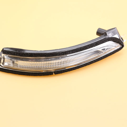 Fit for Hyundai for Elantra 17-18 Sedan Passenger Right Turn Signal Light 87624F2000