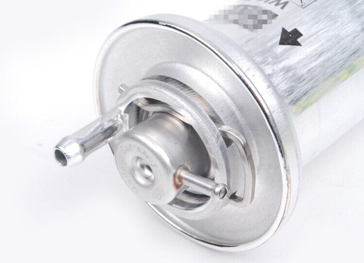Fuel filter with pressure regulator suitable for E38, E39, E53, 740i, 740iL, 525i, 540i, X5- n