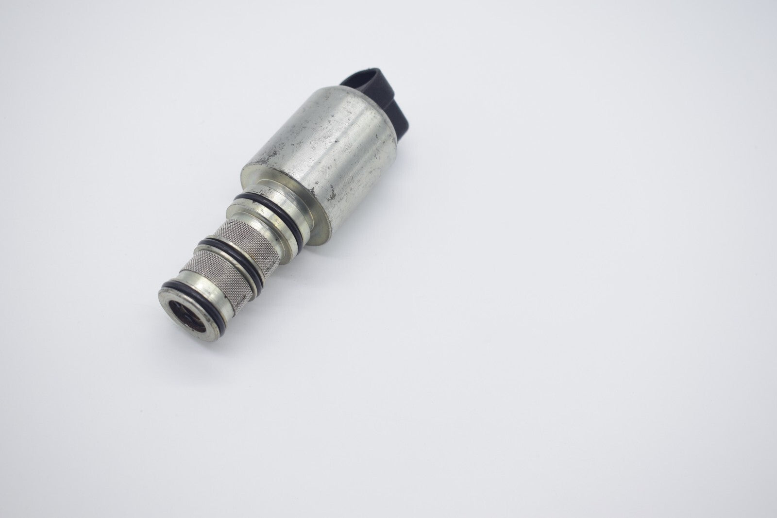 Solenoid valve control valve suitable for John 16523-5141 RE211156- n