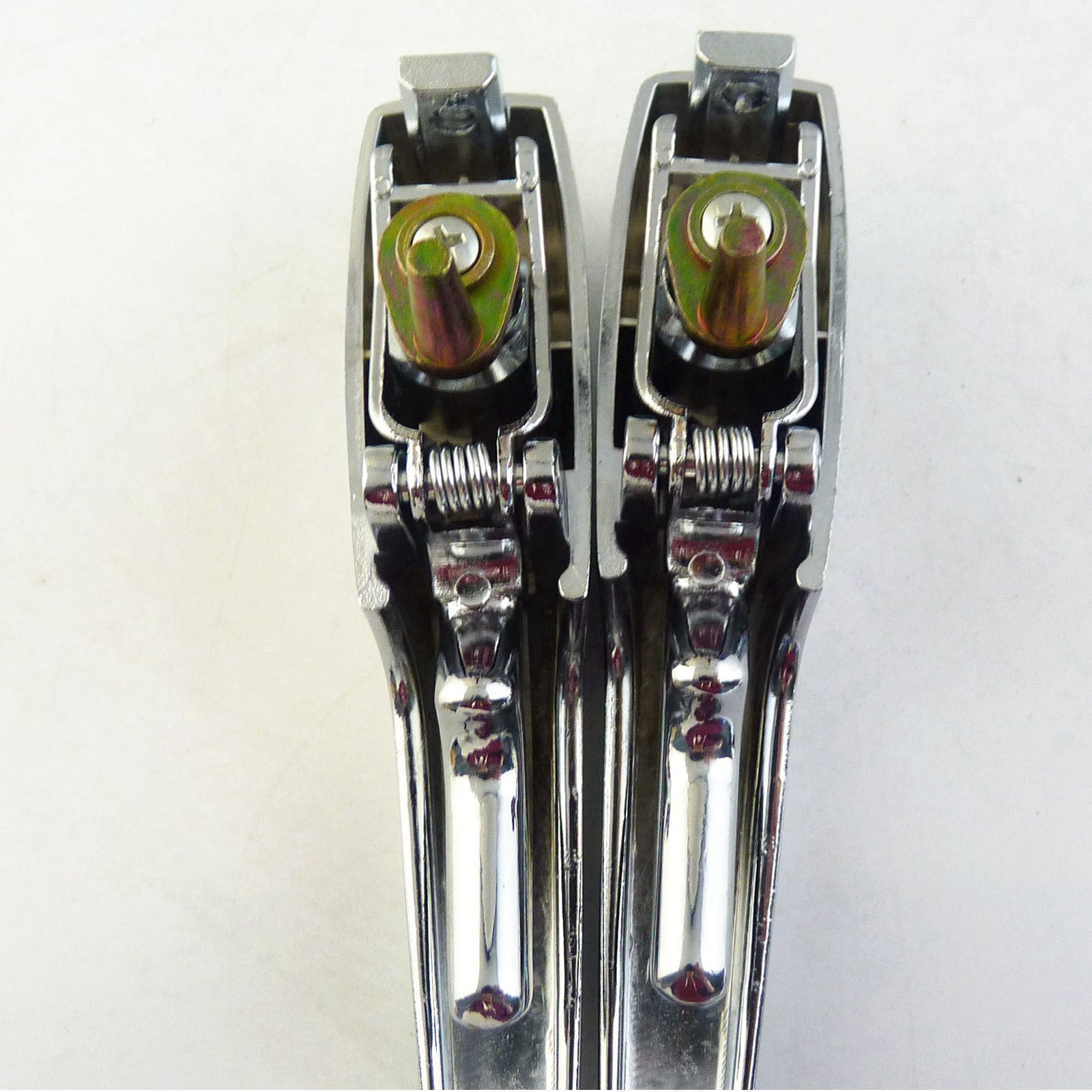 Suitable for Volkswagen Beetle 1968-1979, exterior door handle front key ALIKE 113898205M, 2 pieces brand new.