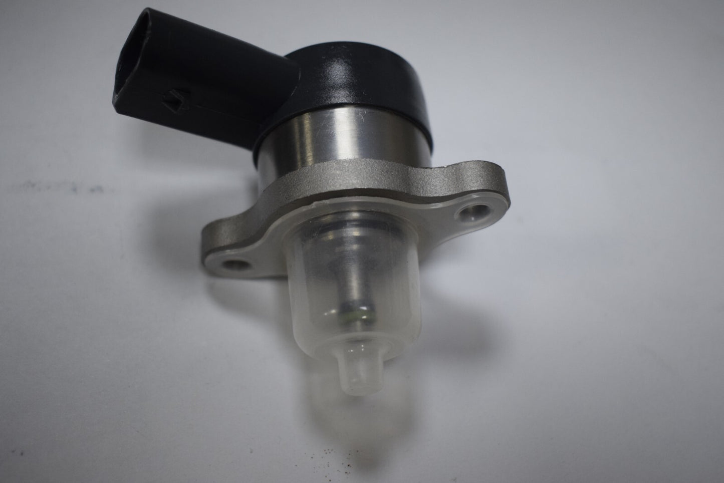 Fuel injection pressure regulating valve for Mercedes Sprinter 0281002241- n