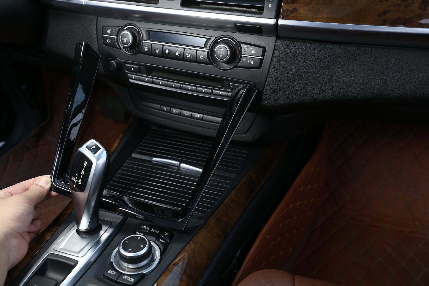 Sleek black front cupholder frame trim cover for X5 E70 2008 - 2013 n