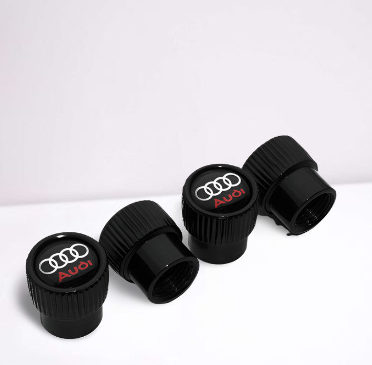 Black leather horseshoe buckle accessory for Audi for A6 car keychain/key ring.