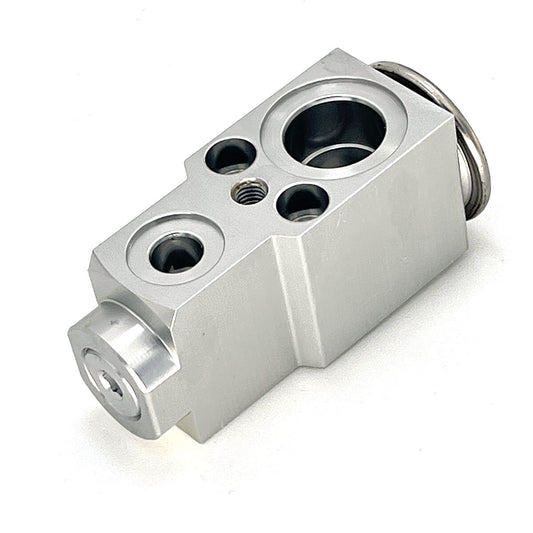 64119361710 A/C AC Expansion Valve for BMW 740i 750i 540i 530i G30 G38 Q