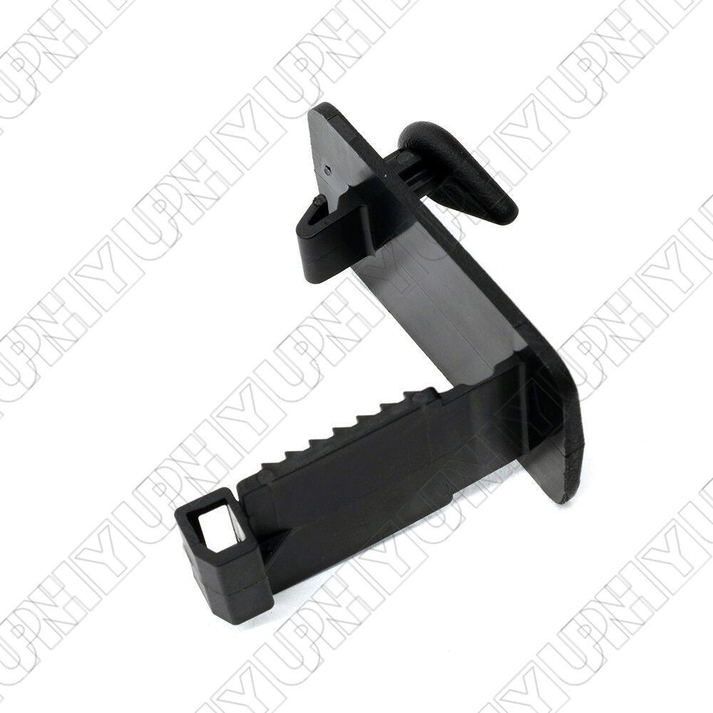 1W6Z76130A83AA Front Left Floor Mat Hold Down Retainer Hook Clip for Ford 01-10 Q