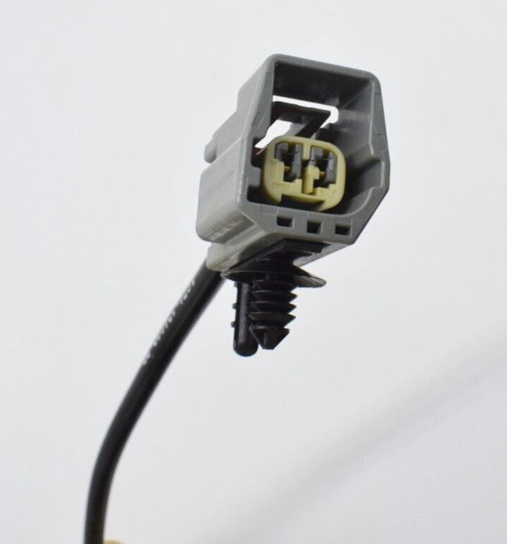 The new camshaft position sensor is compatible with 2006-2013 for Hyundai for Kia Optima Rondo 39350-3E110