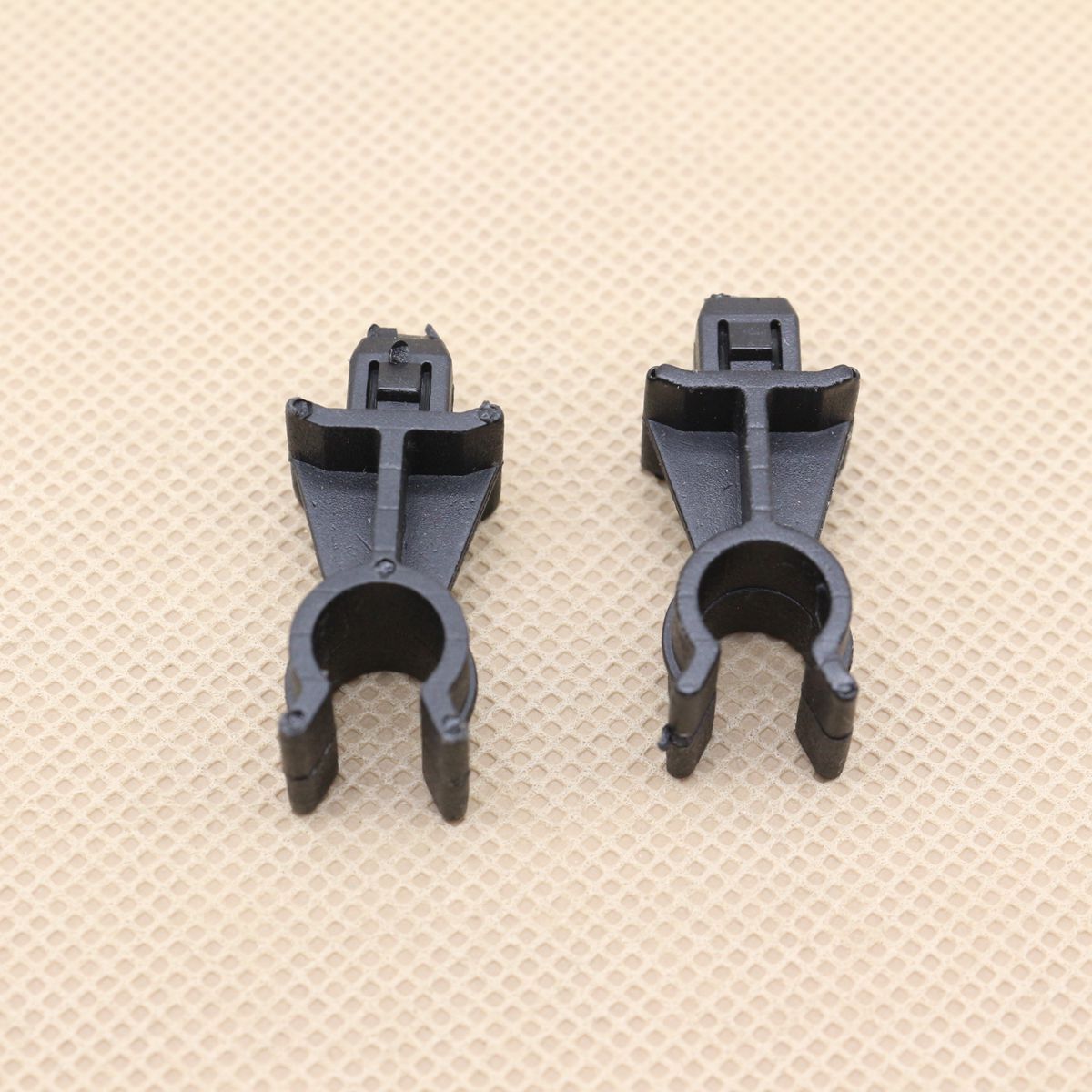 2-piece range hood support rod clips for Nissan Qashqai J10 Navara Pathfinder R51 (model 65722EB300)