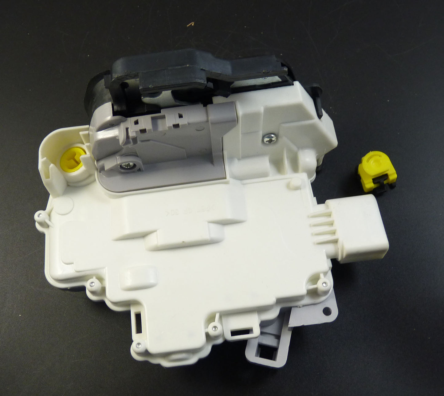 4F1837015 Front Left Door Lock Latch Actuator for Audi A3, A6, S6, C6, for A8 , R8
