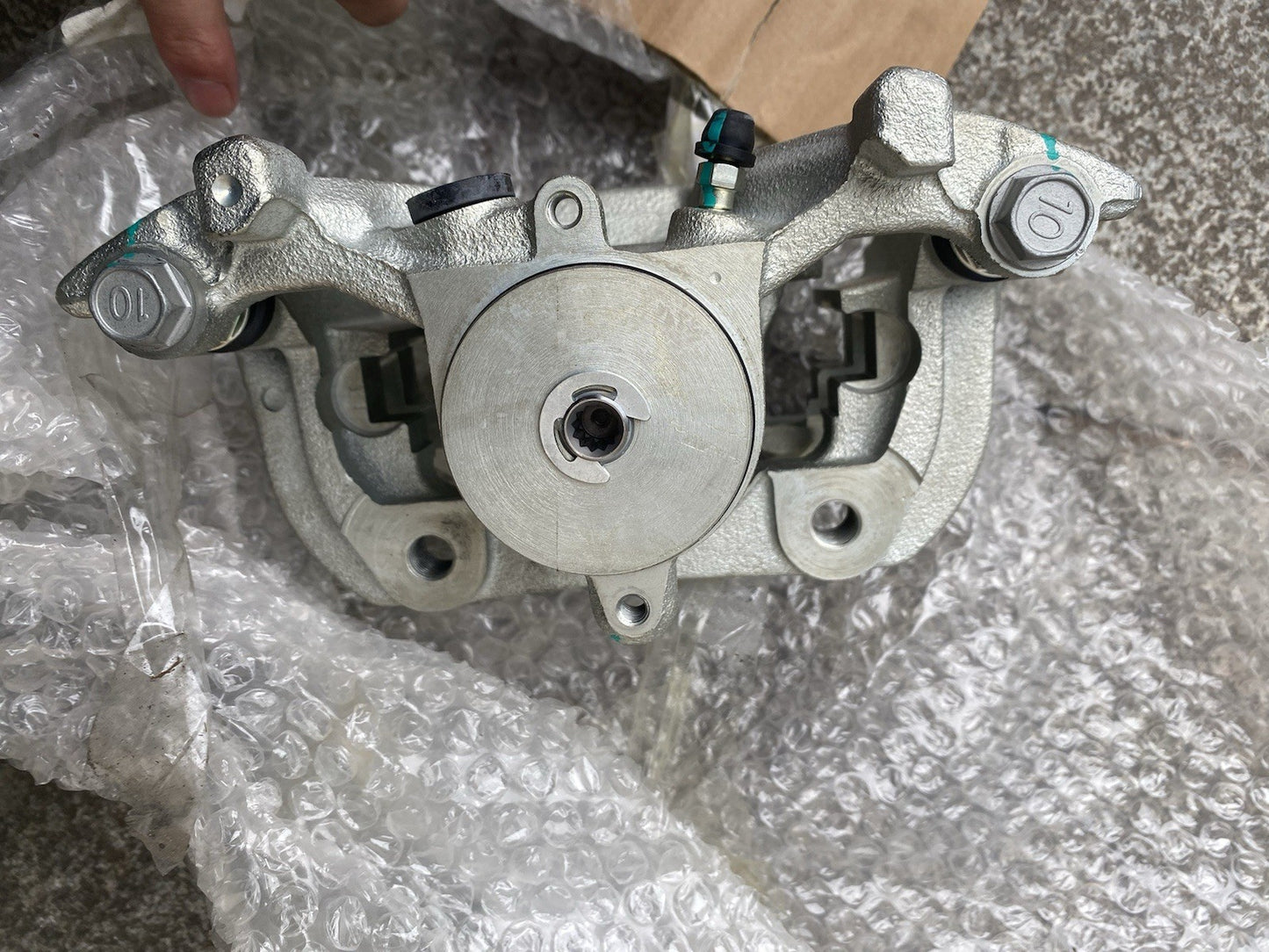 Rear Left Brake Caliper 47850-0R050 for 2019-2024 for Toyota RAV4 Q