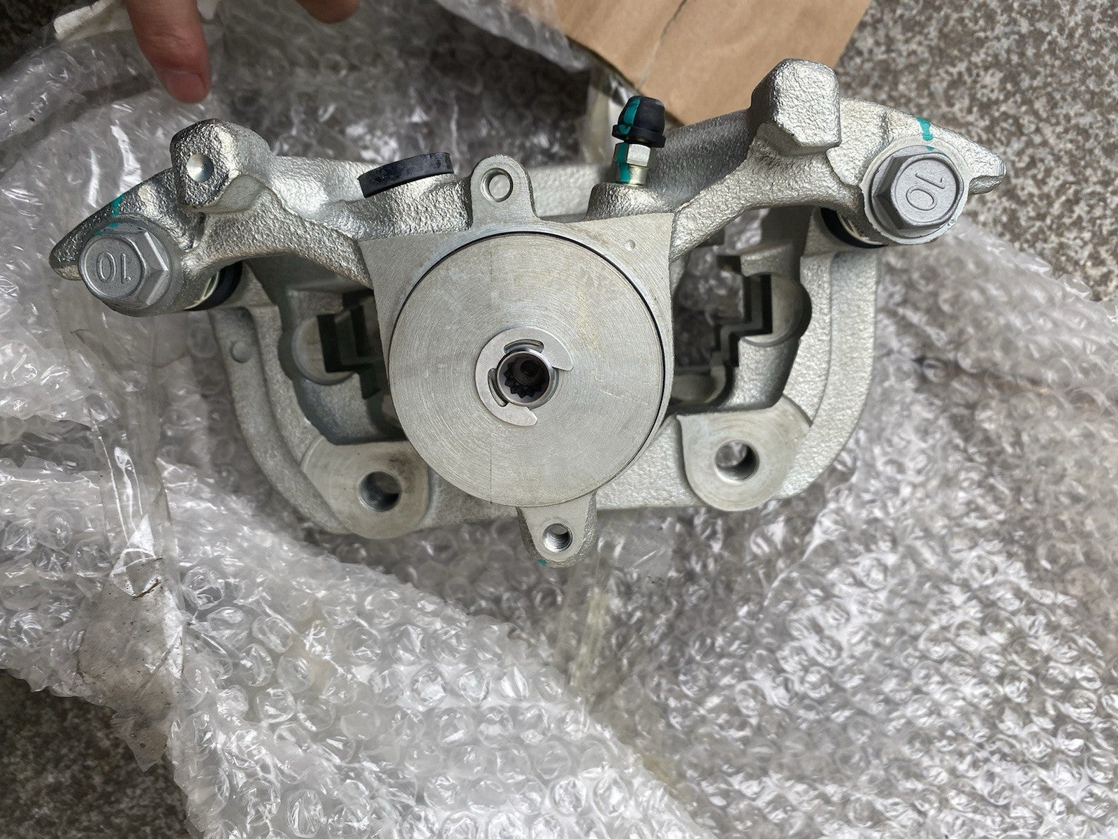 Rear Left Brake Caliper 47850-0R050 for 2019-2024 for Toyota RAV4 Q