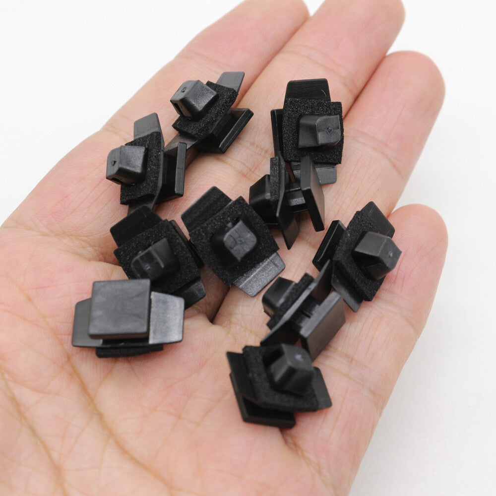 15-Piece Set of White Nylon Trunk Trim Panel Fixing Clips 51769148 for Fiat
