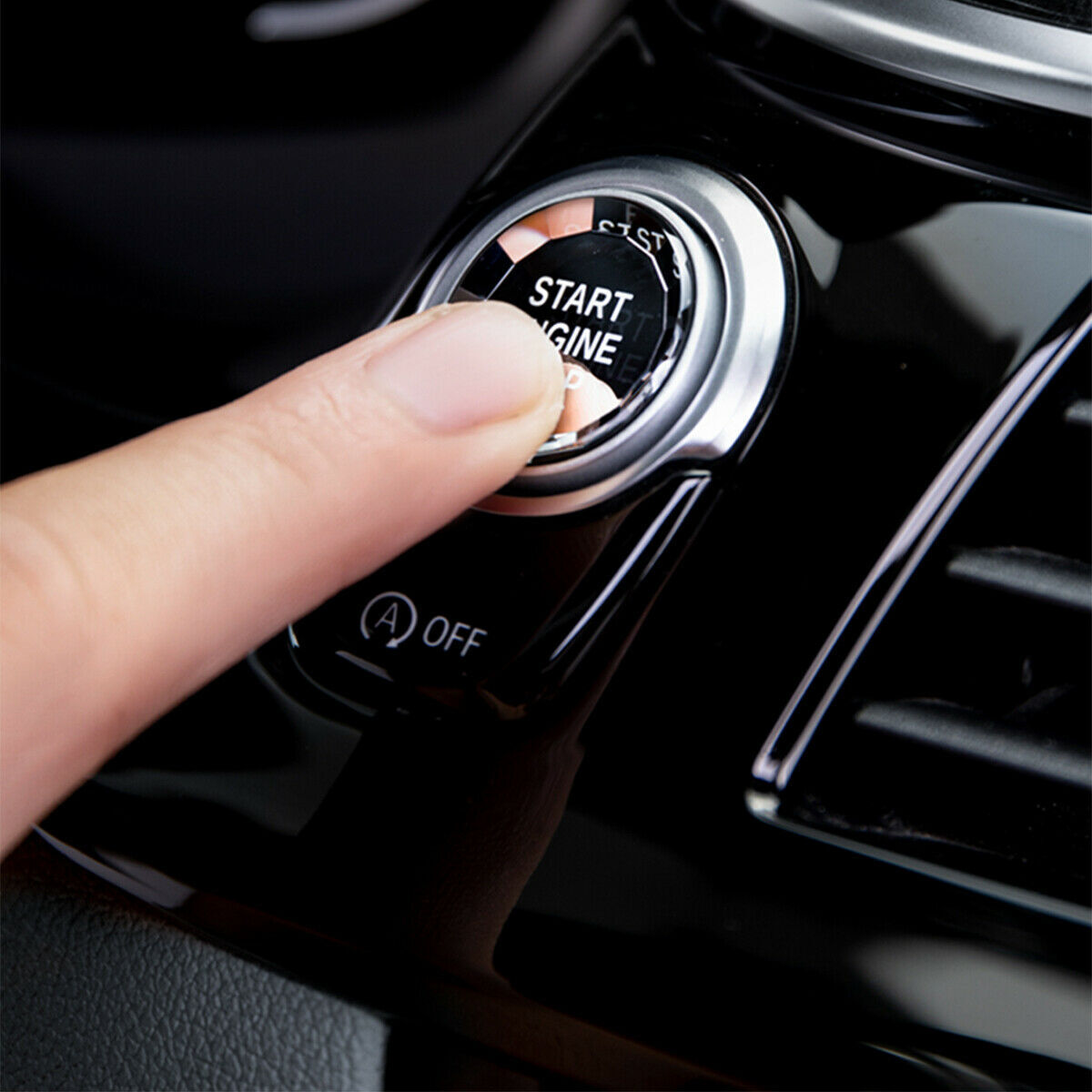 Zinc alloy car keychain shell protective cover suitable for Mustang Mondeo Edge Explorer- v