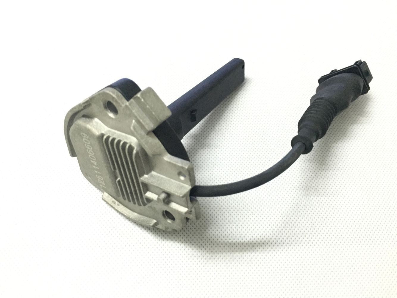 12611406609 Engine Oil Level Sensor for BMW E36 E38 E39 730i 740i 750i 540i 535i Q