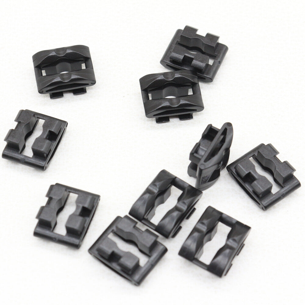 10-pack BF82-50-233 anti-collision cover fixing clips, 18mm x 10mm, suitable for Mazda and for Nissan .