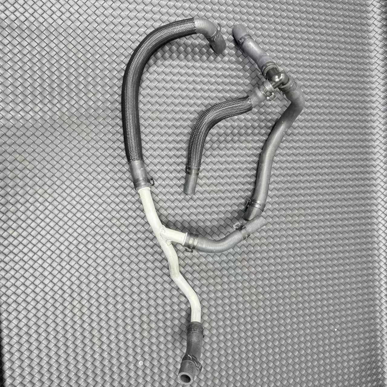 Heater Supply Return Hose for Dodge Durango 11-15