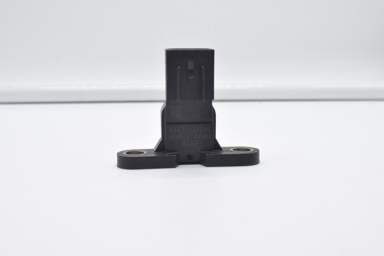 new equipment manufacturer ( ) 89421-33010 MAP vacuum pressure sensor for Corolla and for Lexus . n