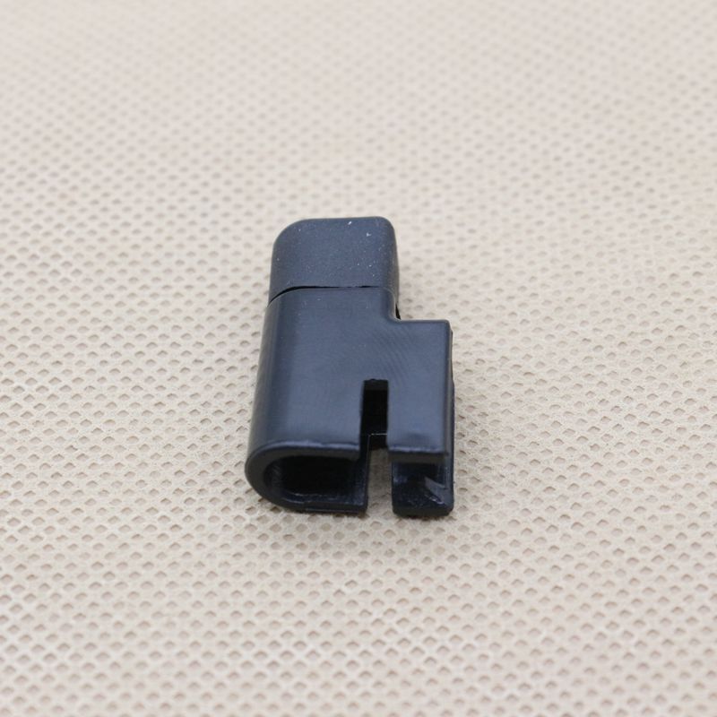 External fuel filler flip-top helmet clip suitable for Volkswagen transport vehicles 7H0809948