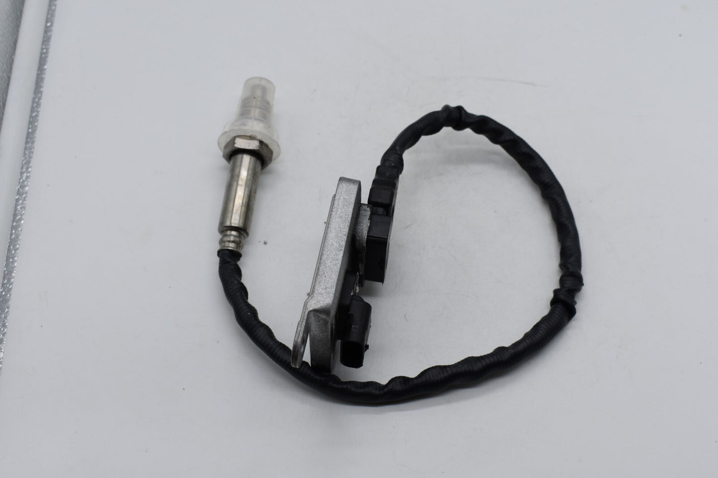 Nox sensor A0009053403 is suitable for W212, W222, C218, X218, A207, and C207 models. (5WK96681C-) n